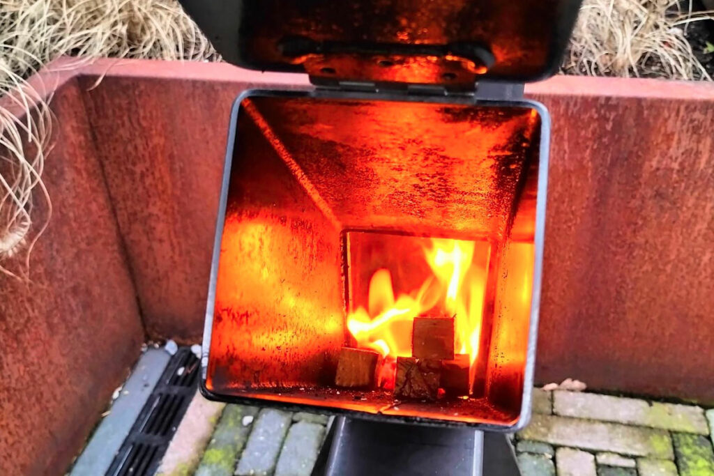 Koken op Rocket Stove