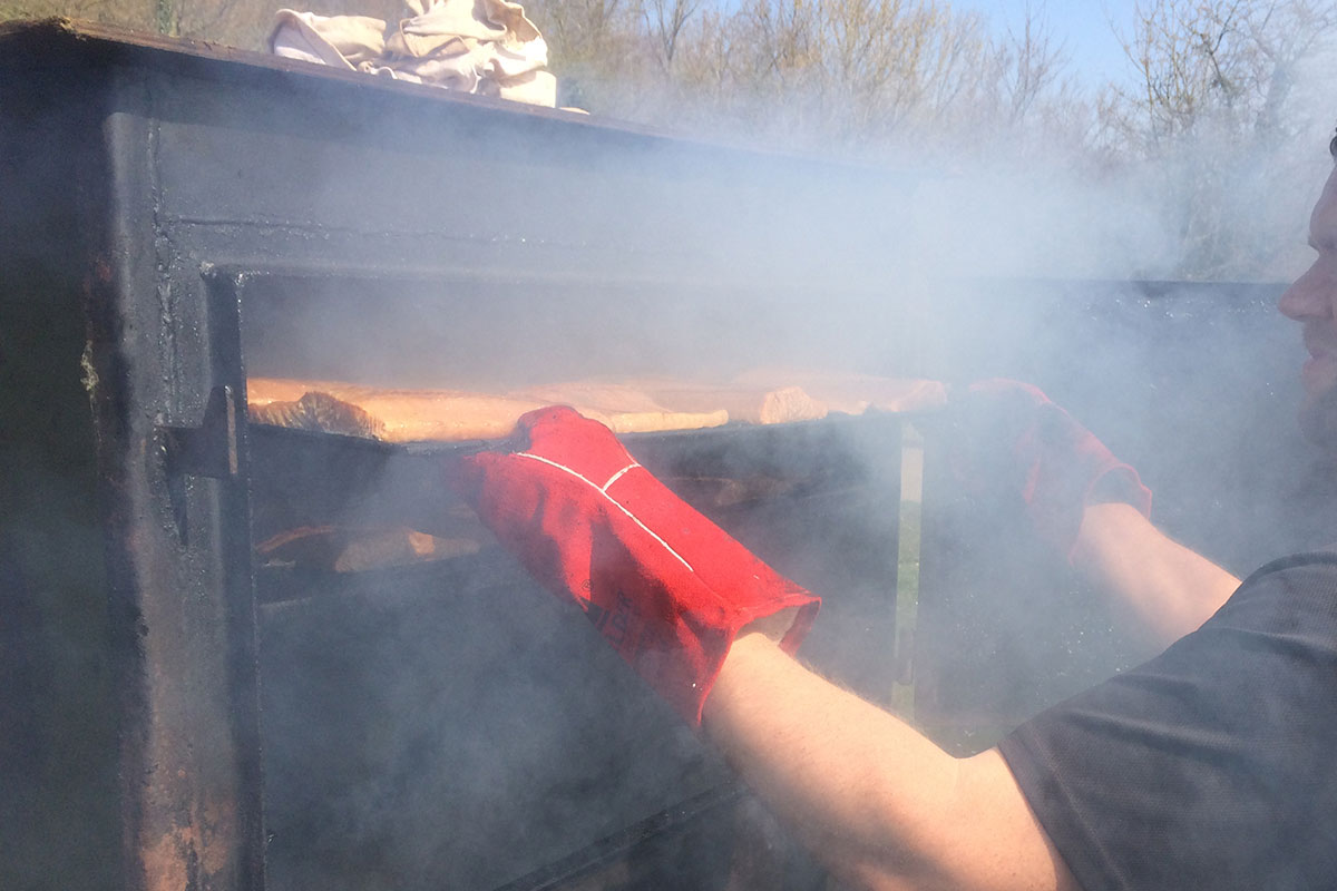 Hoe gebruik ik een rookoven