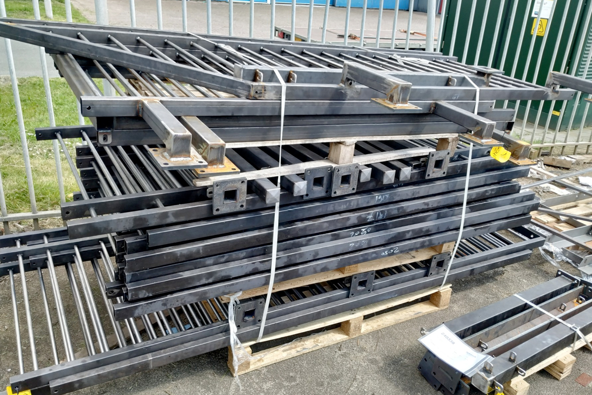 Stalen balustrade laten plaatsen