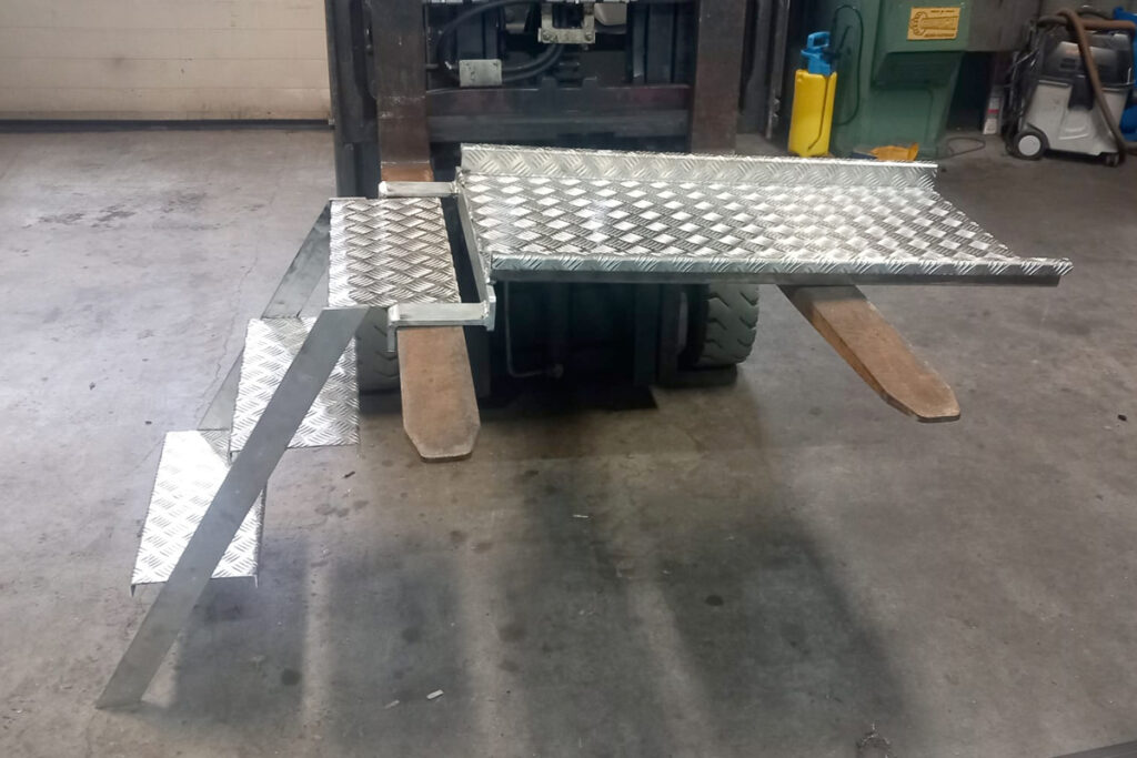 RVS trap met loopplank op maat