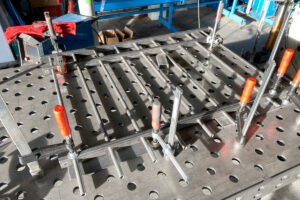 Stalen tuinhek laten lassen